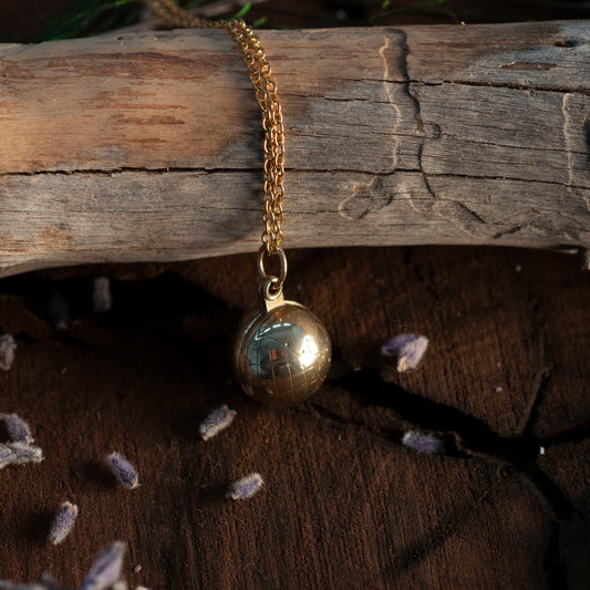 Cordelia's Globe Necklace