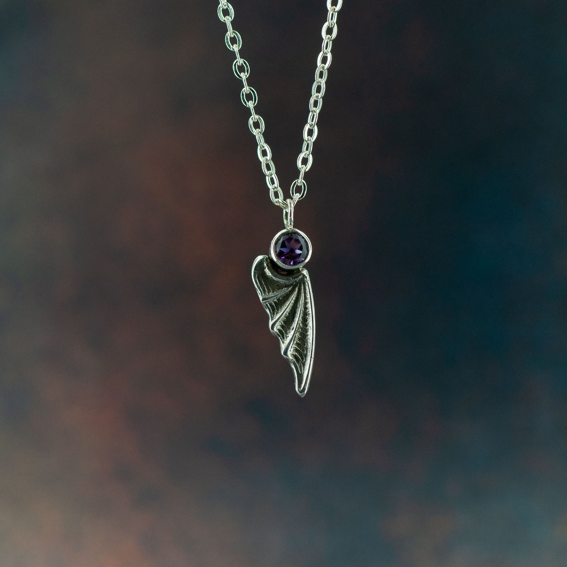 illyrian wing necklace